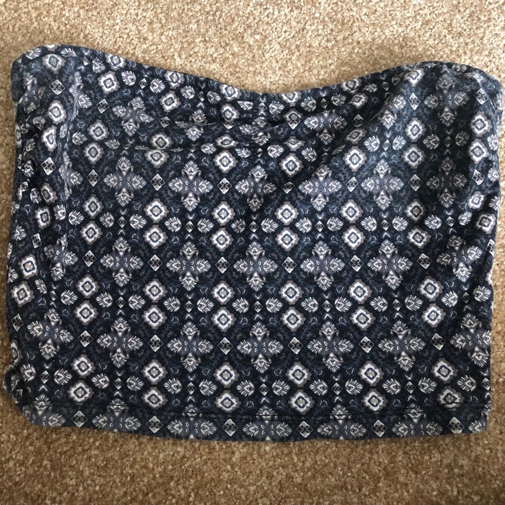 Strapless Cropped Aztec Patterned Top